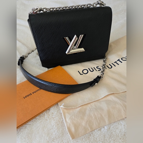 Near perfect condition - Louis Vuitton Twist MM - Picture 4 of 16